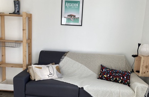 Begles Apartment | L'Arcachonaise - cozy studio with garden in Bègles