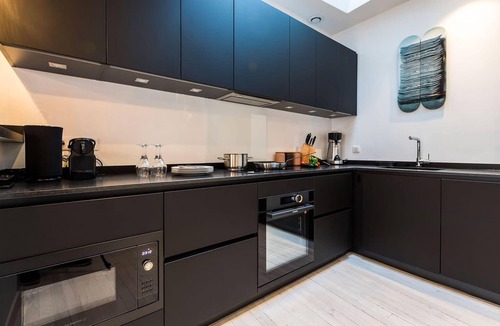 Biarritz City Centre Apartment | L'ATELIER KEYWEEK Vintage Duplex Apartment with Parking Biarritz Center