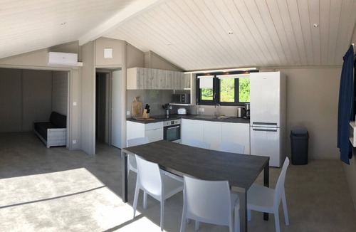 La Chapelle-Taillefert Cottage | L'Ecrin du Breuil - Chalet le Joyau Private pool Jacuzzi Petanque court