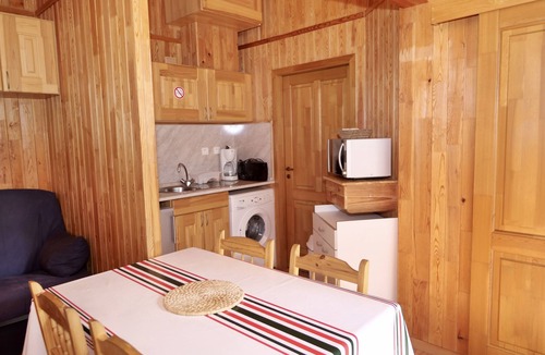 Mouguerre Cottage | L'IPARLA, wooden chalet in Cobadena-Borda!