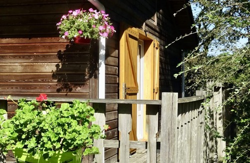 Mouguerre Cottage | L'IPARLA, wooden chalet in Cobadena-Borda!