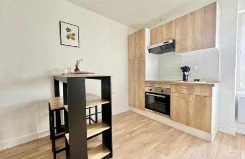 Limoges Apartment | L'Omega, lumineux & cosy
