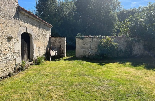 Aigrefeuille-d'Aunis House | La Bâtisse Chalou, 15 Minutes de La Rochelle