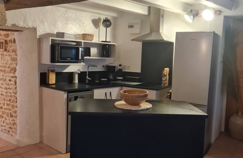 Taillant Cottage | "La Baragane" - Country house in a green setting