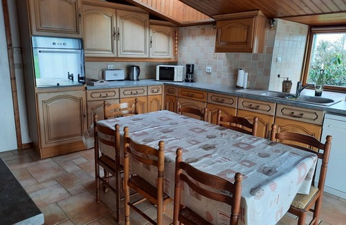 Bressuire Cottage | La Chaudronnière, 8/10 seater gîte near Puy du Fou