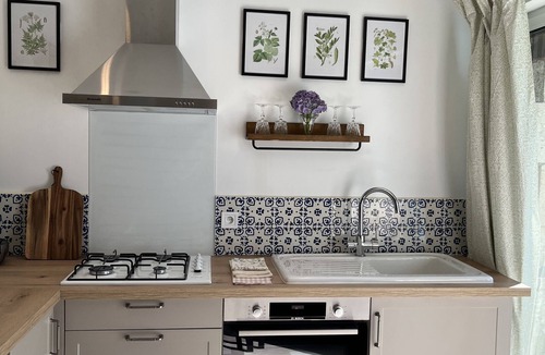 Saint-Romain Cottage | La Colline de Tilleul - beautiful cottage near Aubeterre with pool 4 Star Rated!