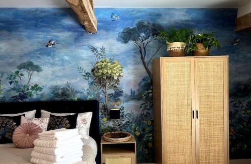 Saint-Romain House | La Colline de Tilleul - De La Colline 4 STAR RATED - Beautiful Cottage Near Aubeterre