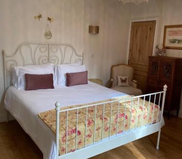 Saint-Andre-dAllas Bed & Breakfast | La Dovecote Sarlat