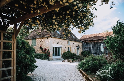 Couze-et-Saint-Front House | La Ferme du Peytavit - Stunning 3 Bed-Stone Barn