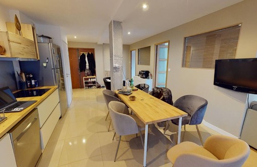 Les 3 Cites Apartment | La Grande Coloc - Superbe T4 refait à neuf