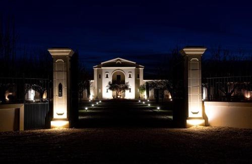 Saint-Laurent-de-Medoc Apartment | La Grande Suite du Château Saint-Laurent