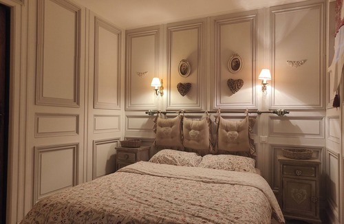 Leguillac-de-l'Auche Other | La Guest House du Château le But