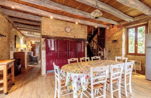 Saint-Aubin-de-Nabirat House | La Maison Hermitage, comfortable house with private heated pool