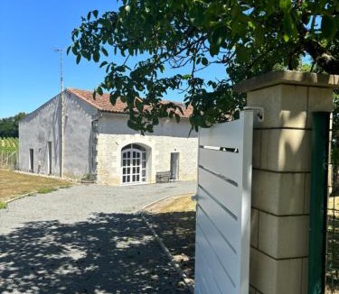 Saint-Fort-sur-Gironde House | La Maison d'Amélie