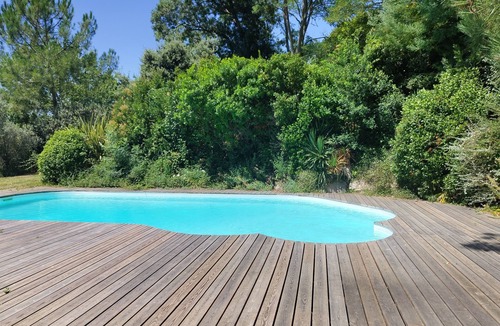 Saint-Ciers-de-Canesse House | La Maison de Bujan, in the heart of the vineyards with swimming pool and exceptional panorama