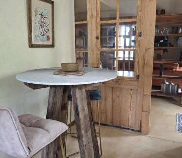 Eyragues Apartment | La Maison perchée - Mas de Rousseau