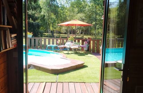 Sabres Ski Chalet | La Maison "Toutembois" and its swimming pool terrace in the heart of nature, 4 bedrooms, 8/10 pers.