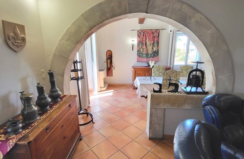 L'Isle-sur-la-Sorgue Villa | La Massette du Cheval Blanc * Villa of Character in stone