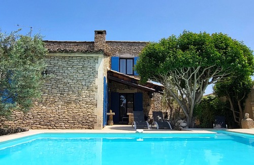 L'Isle-sur-la-Sorgue Villa | La Massette du Cheval Blanc * Villa of Character in stone
