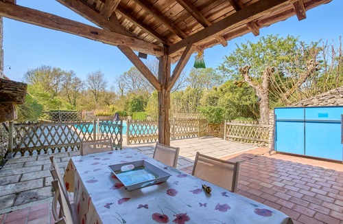 Thenac House | La Mijotière - maison avec piscine et grand jardin