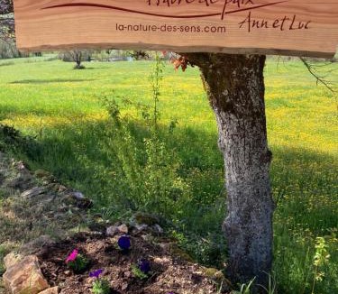 Azerat House | La Nature des Sens - Gîte les Cèdres