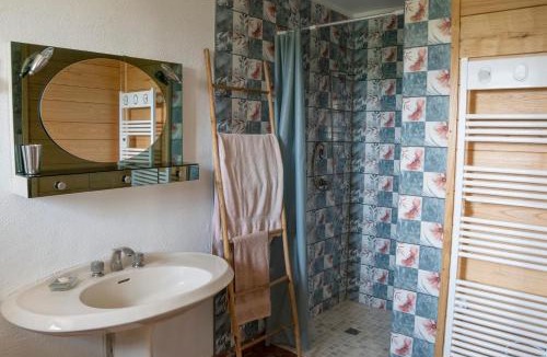 Azerat House | La Nature des Sens - Gîte les Cèdres