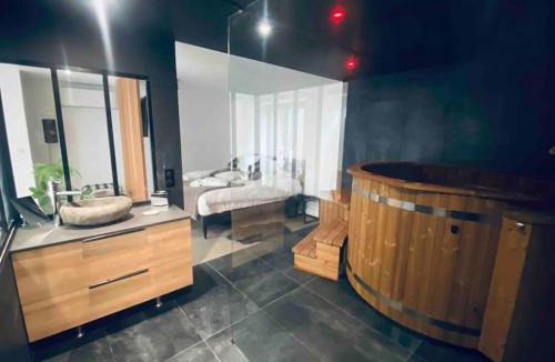 Saint-Bruno - Saint-Victor Apartment | La Nordique LE 50 Suites and SPA