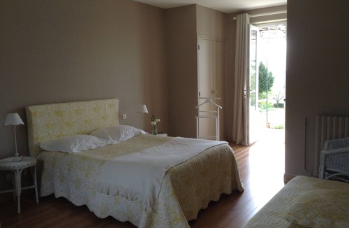Vouneuil-sur-Vienne Bed & Breakfast | La Pocterie Chambres d'Hôtes en Vienne