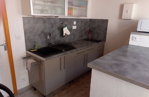 Luchat Cottage | La Réserve, 2/4 person duplex gite, 9x4 pool, Saintes/Royan/Oléron axis