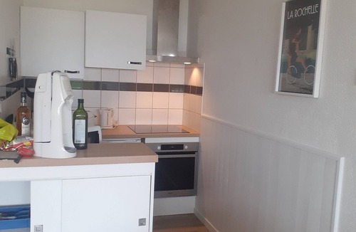 La Rochelle Apartment | La Rochelle Les Minimes: Bright apartment beach 20 meters