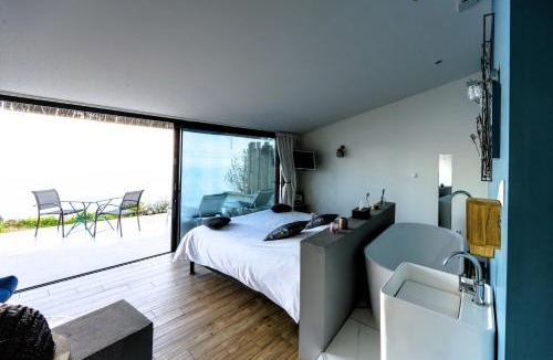 Istres House | la Suite Calanque Cosy & Jacuzzi