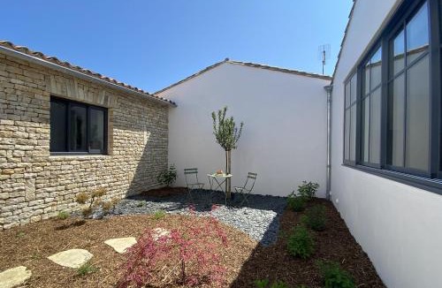 Loix Villa | La Villa Mirabelle