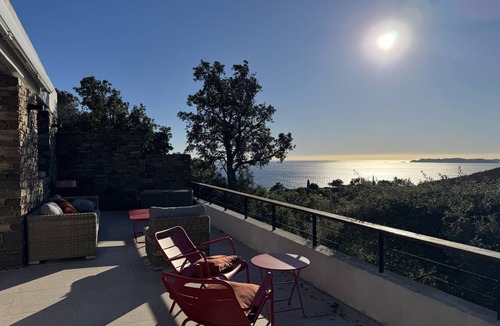 Cap Benat House | La Villa Nausikaa à Bénat