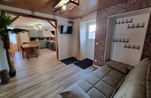 Leignes-sur-Fontaine House | La villageoise