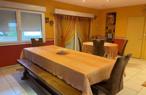 Neuville-de-Poitou House | lagalerne