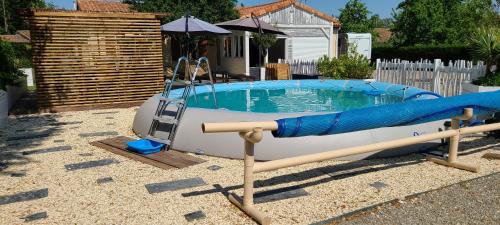 Montjean House | Lana Cottage 3 Etoiles Jardin