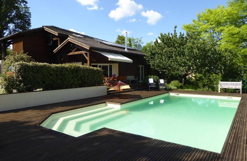 Le Buisson-de-Cadouin House | Large 4 Bedroom, 2 bathroom house with large private pool.