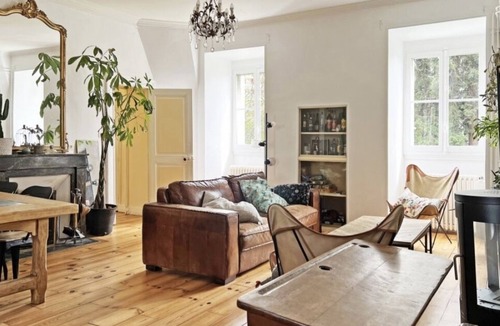 Dufau-Tourasse Apartment | Large apartment in an 18th century English villa