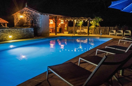 Issac House | Large family country house with private pool