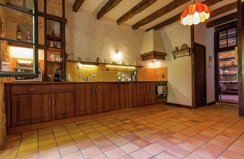 Nantheuil House | Large farmhouse with private garden