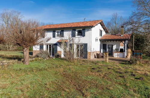 Laglorieuse House | Large house with SPA and not overlooked