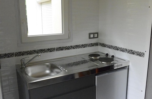 Ambares-et-Lagrave Apartment | Large independent studio near Bordeaux
