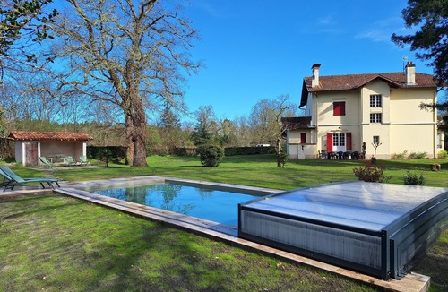 Sabres House | Large renovated 1920s villa