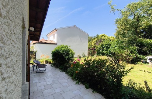 Eysines Apartment | Large T2 apartment with garden 5 minutes from the racecourse