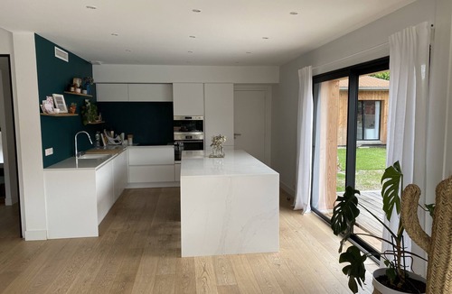 Bordeaux-Lac House | Large villa with swimming pool on the outskirts of Bordeaux
