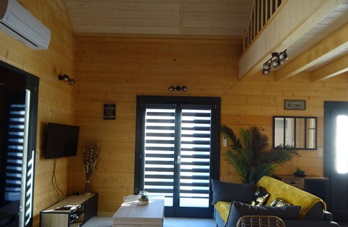 Arette House | LARGE WOODEN CHALET AT THE FOOT OF THE PYRENEES
