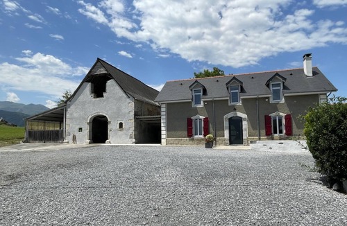 Asson House | Larrouy - Asson - Gîte