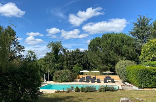 Berbiguieres House | Laugerie Basse Gites, Lavende Gite with heated pool