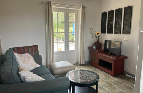 Berbiguieres Apartment | Laugerie Basse Gites Charming Pigeonnier Gite