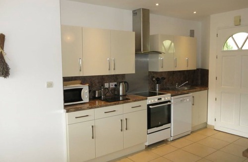 Etaules House | Lavender House has 2 bedrooms sleeping 4 people.
